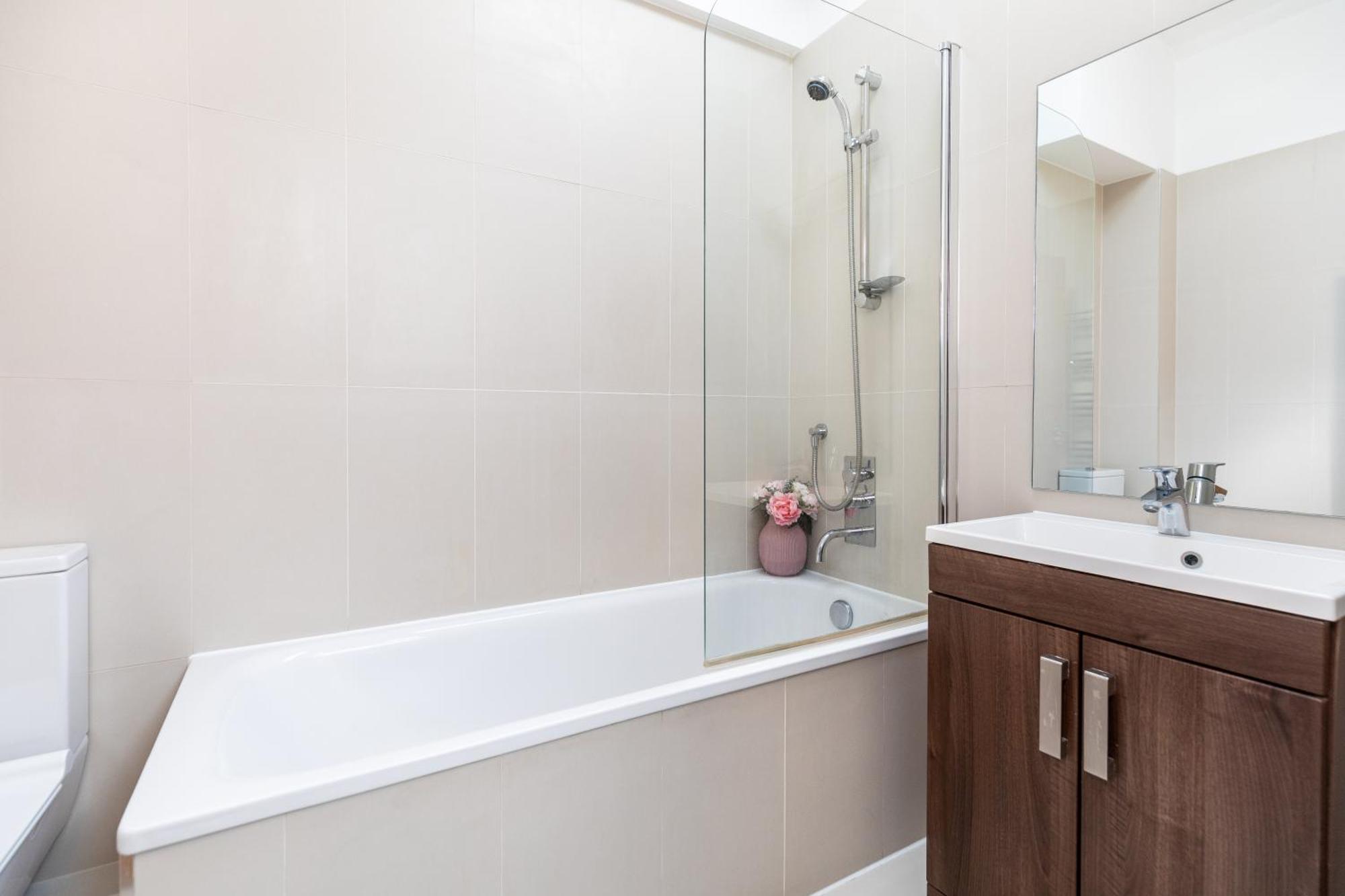 Exceptional 2 Bed Boutique Home In Mill Hill Extérieur photo